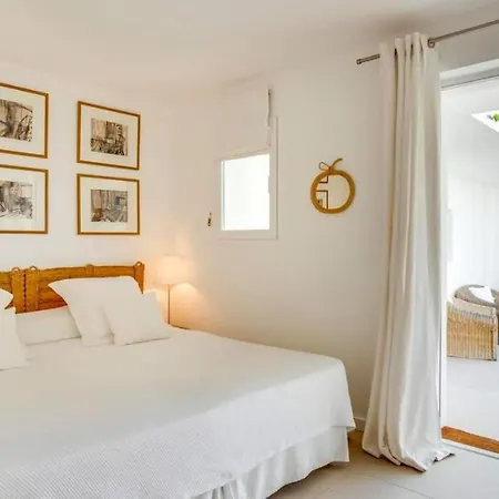 Exclusive 6 Bedroom With Swimming Pool,bbq * Ле-Лаванду